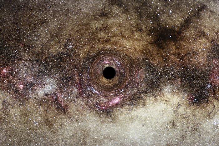 黑洞超太陽質量300億倍
